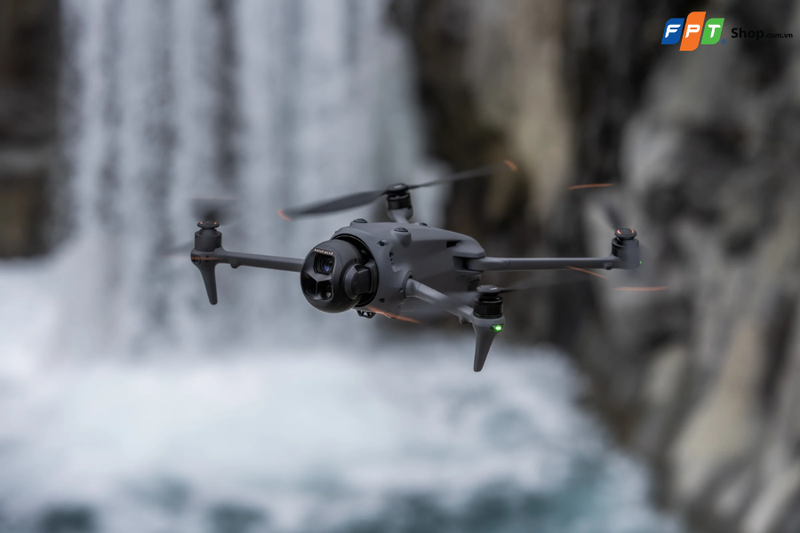 DJI Mavic 4 Pro có thể bay tối đa đến 51 phút
