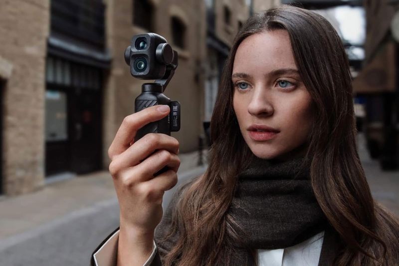dji-osmo-pocket-4p-ra-mat-209154-6.jpg