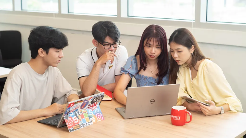 Đồ công nghệ cần thiết cho sinh viên 2