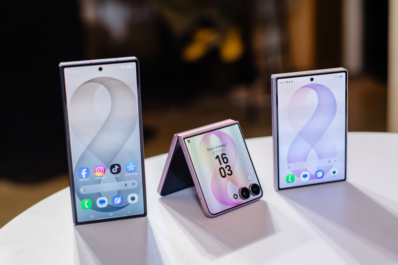 Bộ ba Galaxy Z Fold8, Galaxy Z Fold8 Ultra và Galaxy Z Flip8 đang tạo sức hút lớn sau khi mở bán.