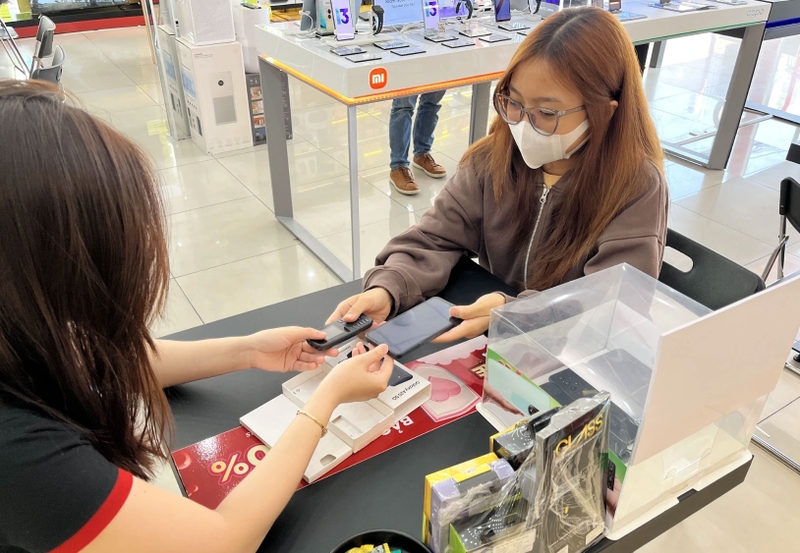 doi-dien-thoai-bat-ky-giam-them-den-500000-dong-tai-fpt-shop-209496-2.jpg