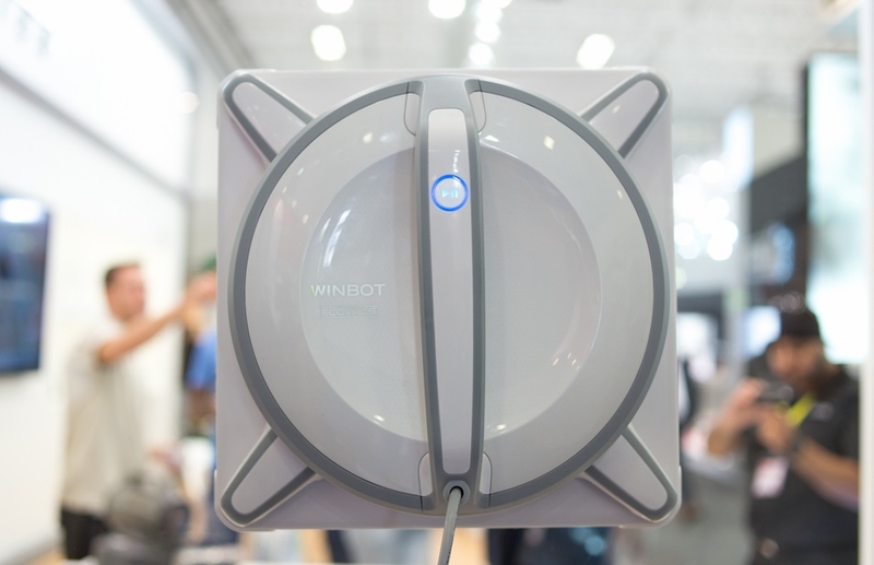 động cơ NIDEC trên robot lau kính 5