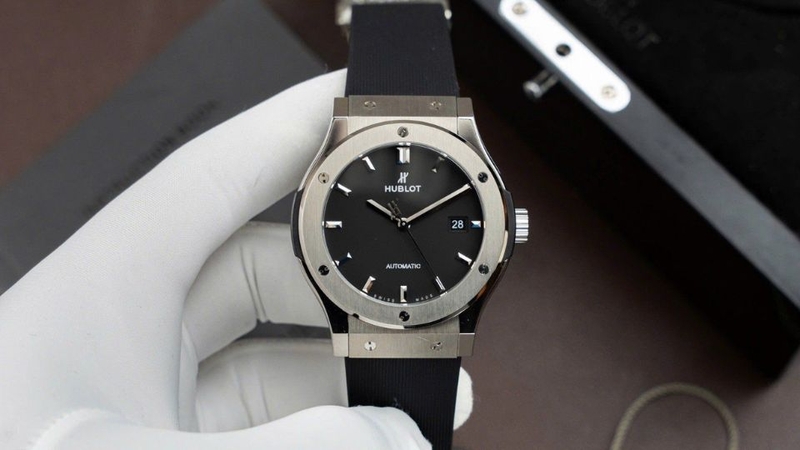 đồng hồ Hublot 4