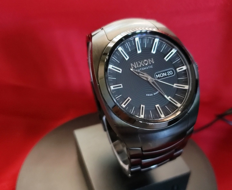 Đồng hồ Nixon (ảnh 9)