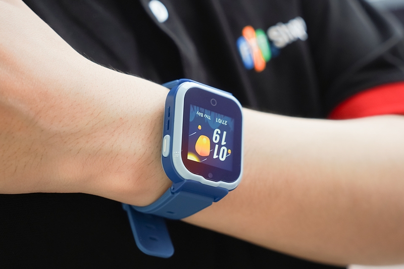 đồng hồ định vị trẻ em tốt nhất 2026 2