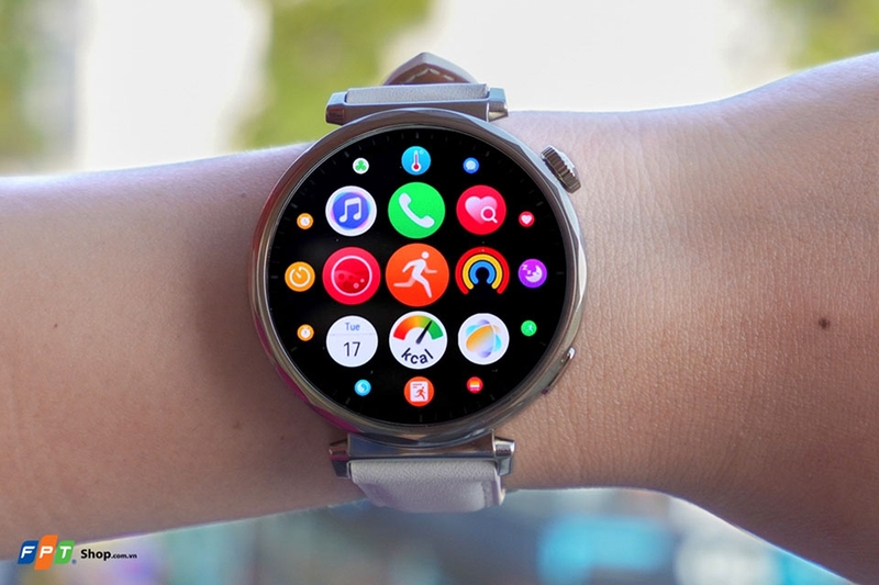 Top 7 đồng hồ nữ giảm giá ngày Valentine 2025 (hình 3)