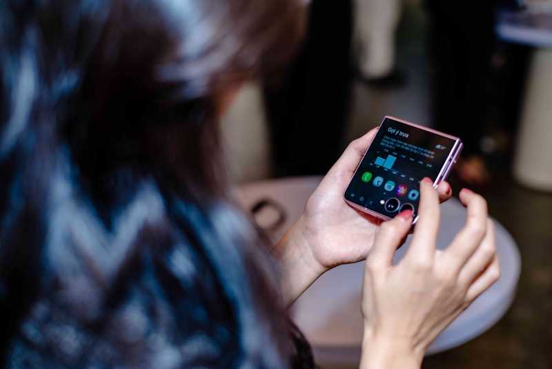 Dung lượng pin Samsung Galaxy Z Flip 8 - 2