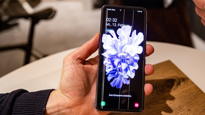 Bảng giá tham khảo sửa điện thoại Samsung bị sọc màn hình