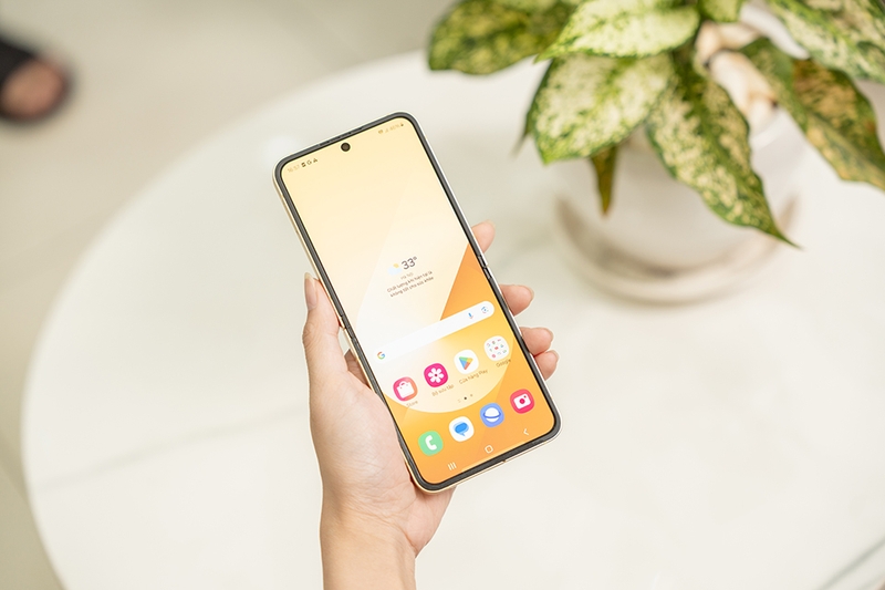 du-lich-cung-galaxy-zflip-6 (13).jpg