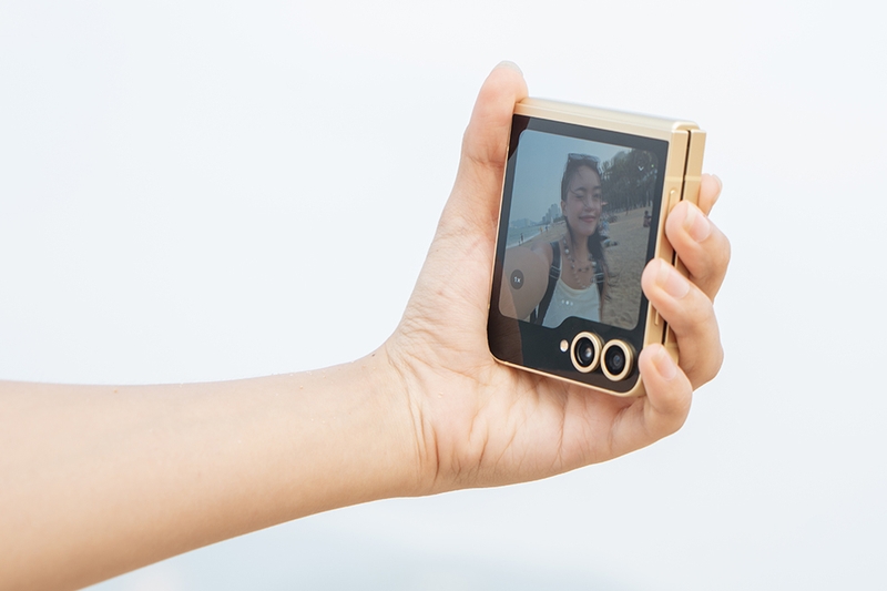 du-lich-cung-galaxy-zflip-6 (22).jpg