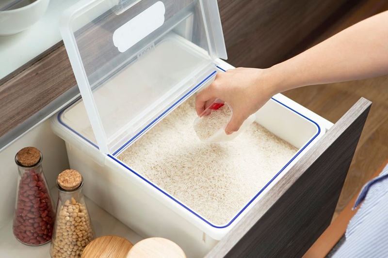 đựng gạo bằng gì thì tốt 4