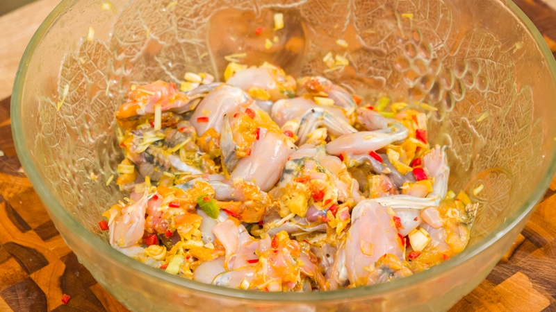 ếch kho nghệ 4