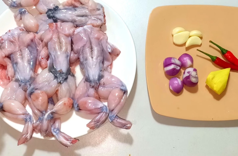 ếch kho tiêu​ hình 1