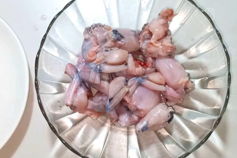 ếch kho tiêu​ hình 2