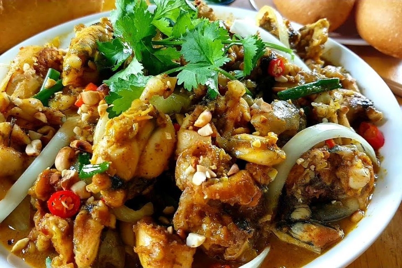 ếch xào lăn