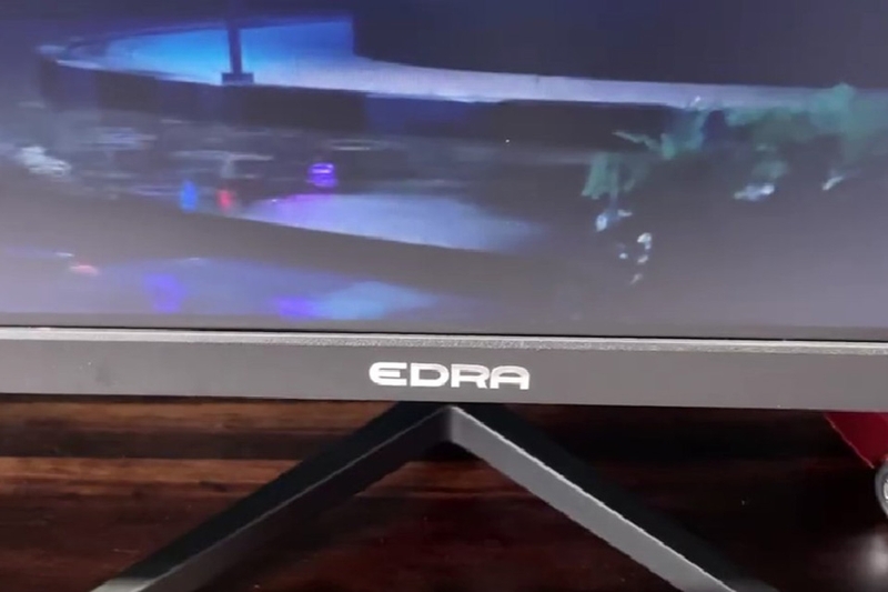 Màn hình EDRA EGM27F144PV Thiết kế chân đế chắc chắn và tiện dụng