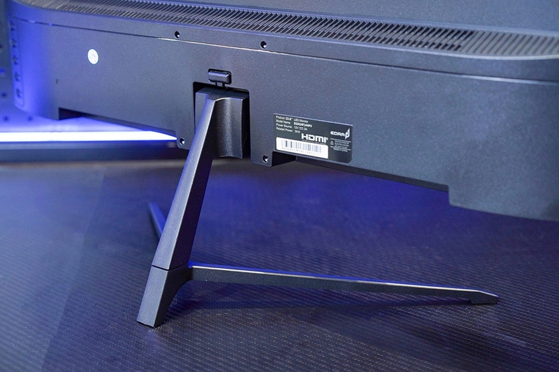 Màn hình EDRA EGM24F144PV Thiết kế tinh gọn, phù hợp nhiều không gian