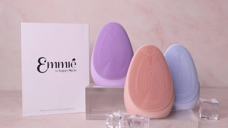Emmié của nước nào 2