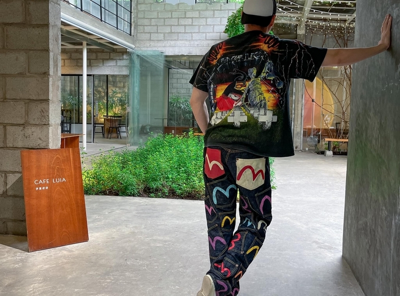 Evisu là gì? Khám phá lịch sử, phong cách và sức hút thương hiệu denim ...