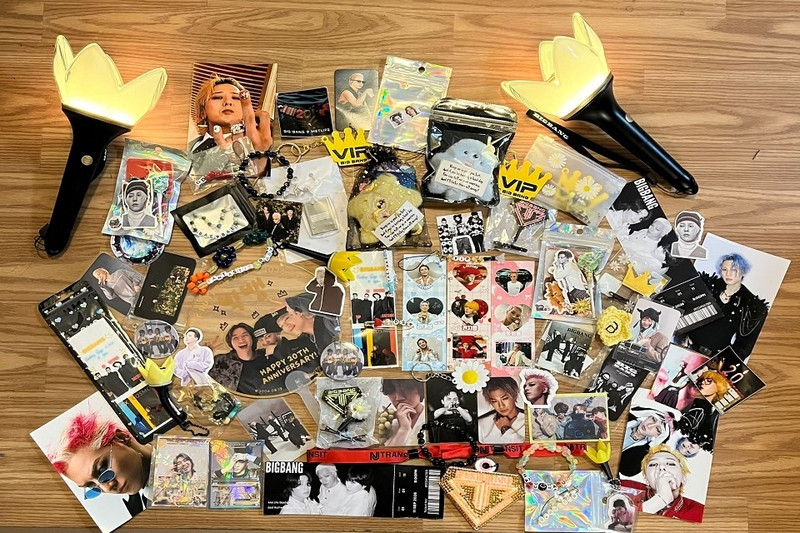 Quà tại concert, fan meeting và buổi offline