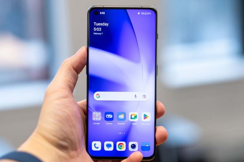 Màn hình Fluid AMOLED là gì 3