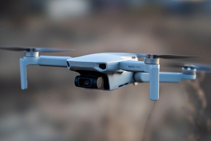 Flycam bay cao được bao nhiêu mét 8