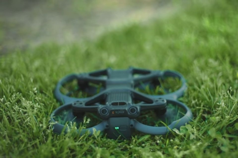 flycam-dji-avata-2-fly-more-combo-three-batteries-7.jpg