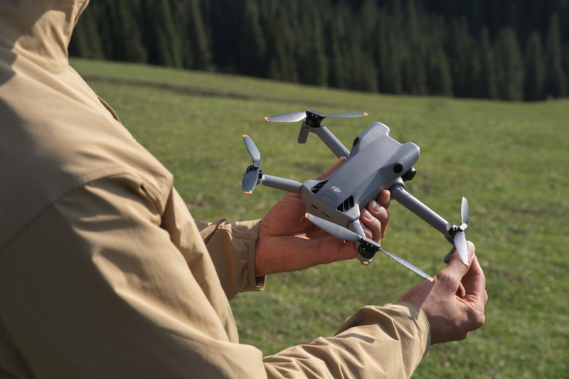 flycam-dji-mini-5-pro-2.png