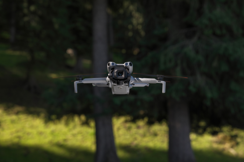 flycam-dji-mini-5-pro-6.png
