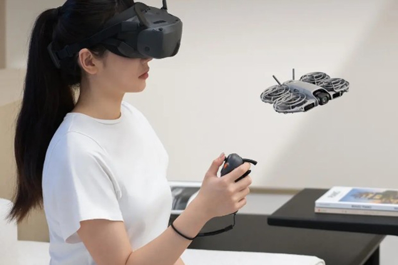 DJI Neo 2 Motion Fly More Combo với bộ phụ kiện bay FPV