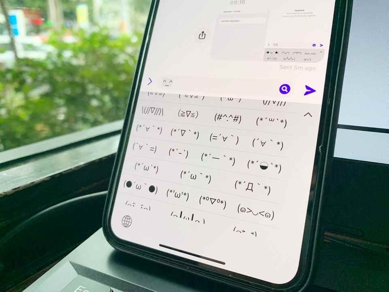 Bàn phím emoji cải tiến