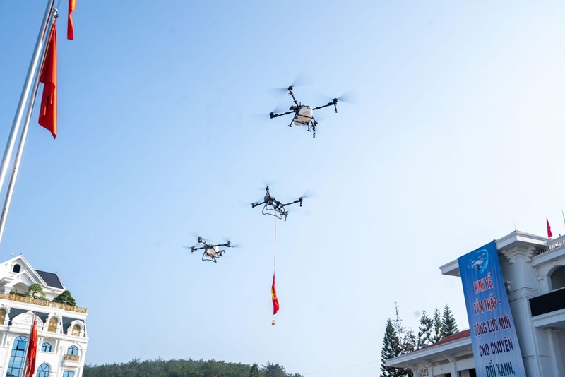 FPT Shop sẽ phối hợp cùng các đơn vị liên quan triển khai các giải pháp UAV phù hợp với từng mô hình sản xuất tại Điện Biên.