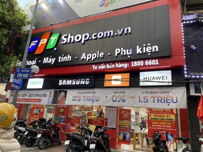 FPTShop showroom Flycam chính hãng