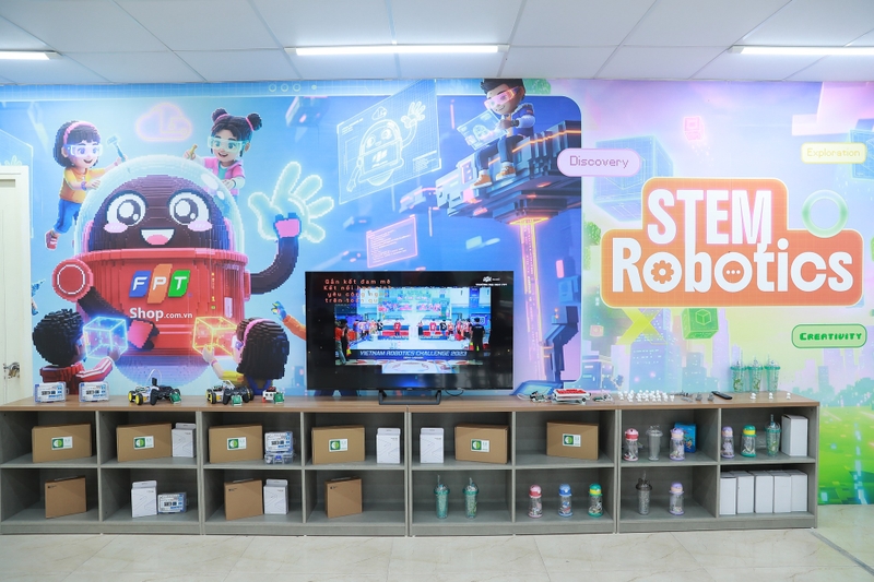 frt-stem-club-204850-4.jpg