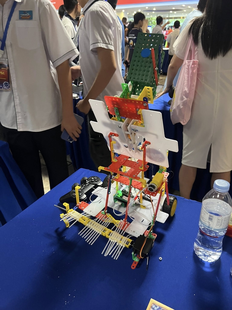 frt-stem-club-204850-8.jpg