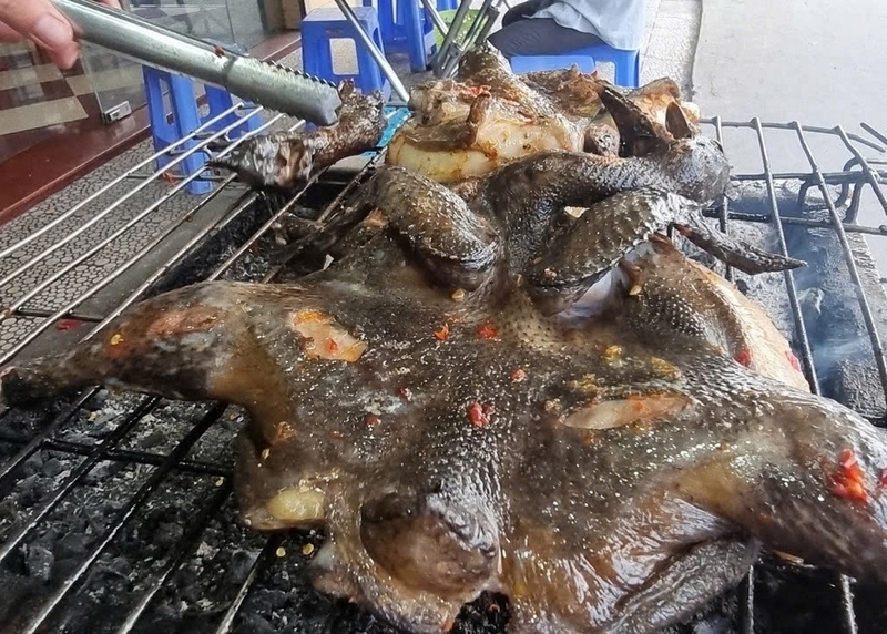 gà ác nướng muối ớt ảnh 4