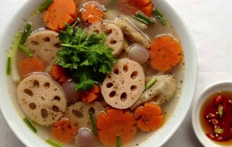 gà hầm củ sen ảnh 5