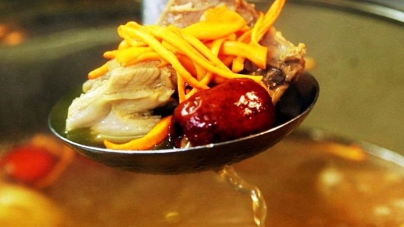 gà hầm đông trùng hạ thảo 4