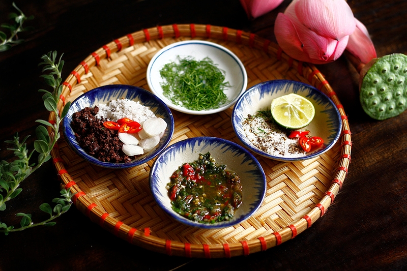 Gà hấp sả - 01
