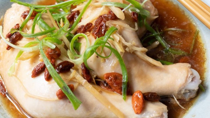 Những lưu ý khi làm gà hấp xì dầu
