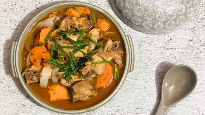 Thành phẩm gà kho cá mòi