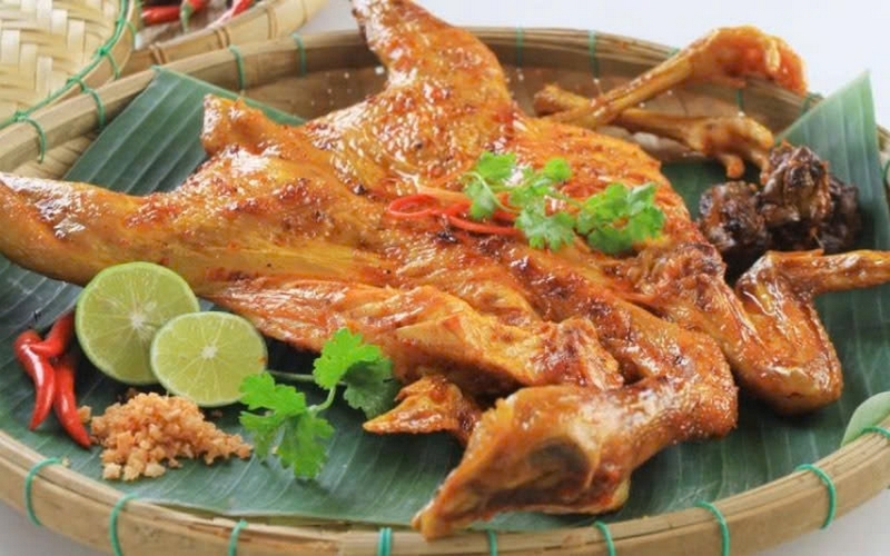gà nướng Bản Đôn ảnh 1