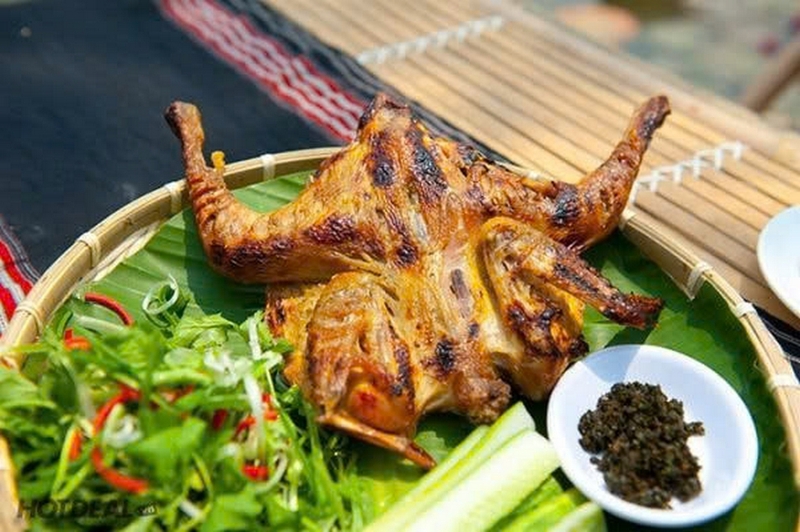 gà nướng Bản Đôn ảnh 6