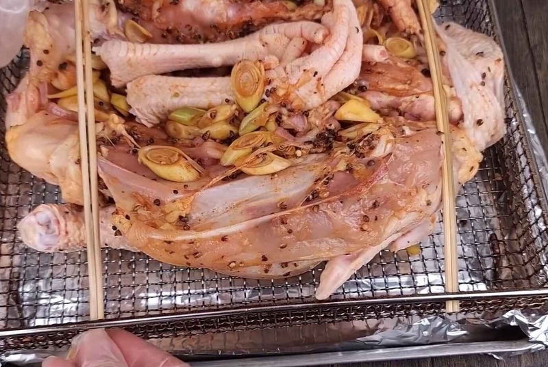 gà nướng mắc khén hình 6