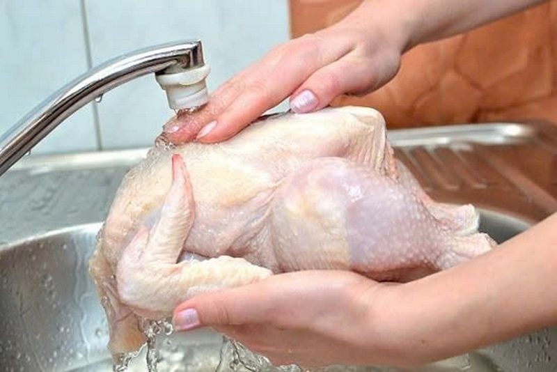 Gà tần trứng vịt lộn ảnh 3