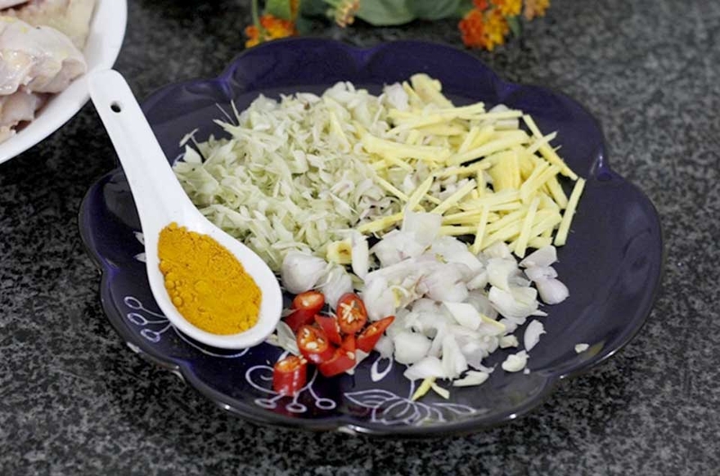 Gà xào nghệ - 07