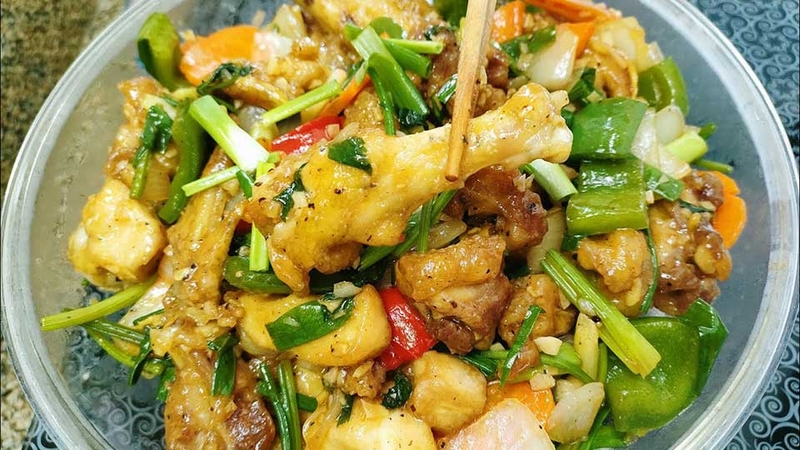 Gà xào nghệ - 01