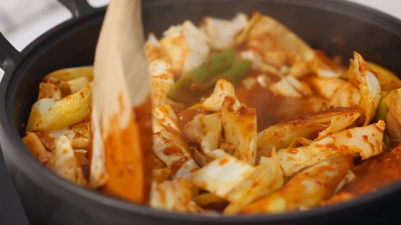 Gà xào phô mai bắp cải 4