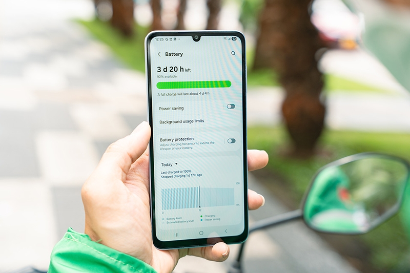 galaxy-a07-chan-ai-moi-cua-tai-xe-cong-nghe (8).jpg