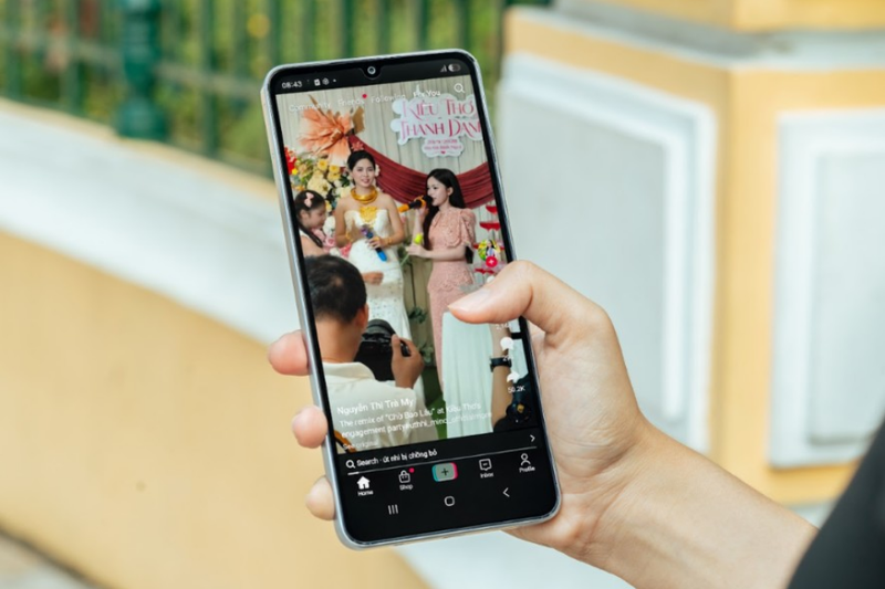 Tạm biệt nỗi lo hết pin, Galaxy A08 giải trí cả ngày vẫn tưng bừng hứng khởi 5